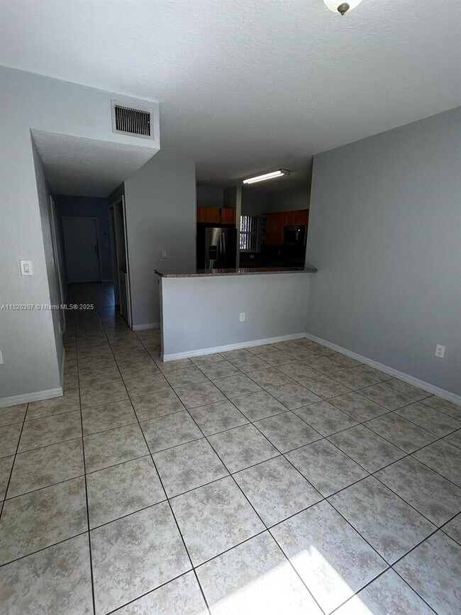 Foto del edificio - 865 SW 6th Ct