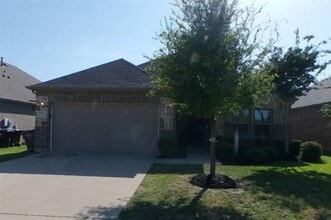 Building Photo - 7712 Cottonwood Dr