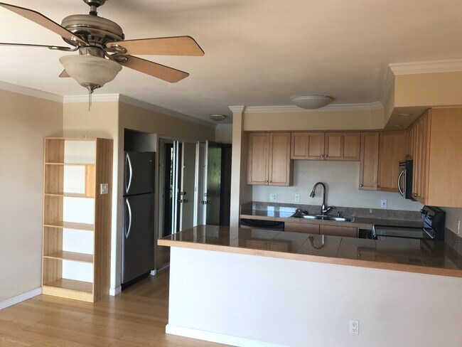 Building Photo - Ocean view Studio at Maui Lani Terraces