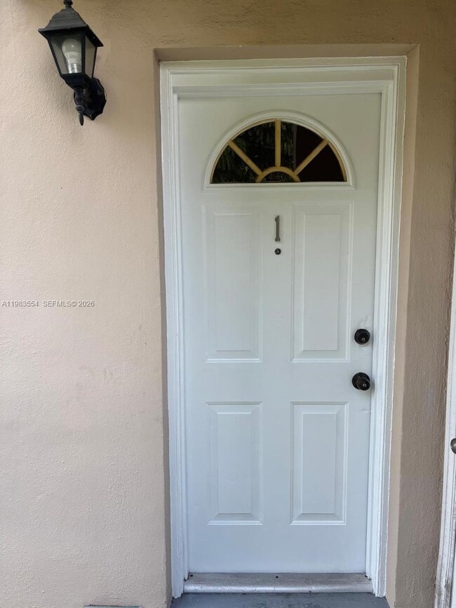 Building Photo - 233 Madeira Ave