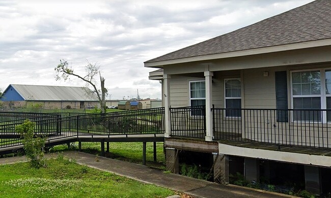 Foto del edificio - 100 Elsie Ct