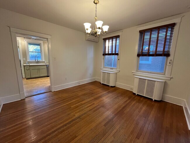 Foto del edificio - 2268 Shady Ave