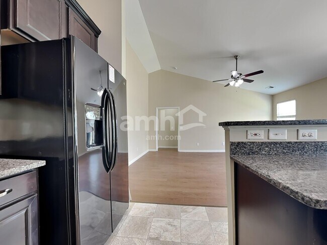 Building Photo - 42 Sand Valley Ct