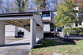 Building Photo - 8 Spring W