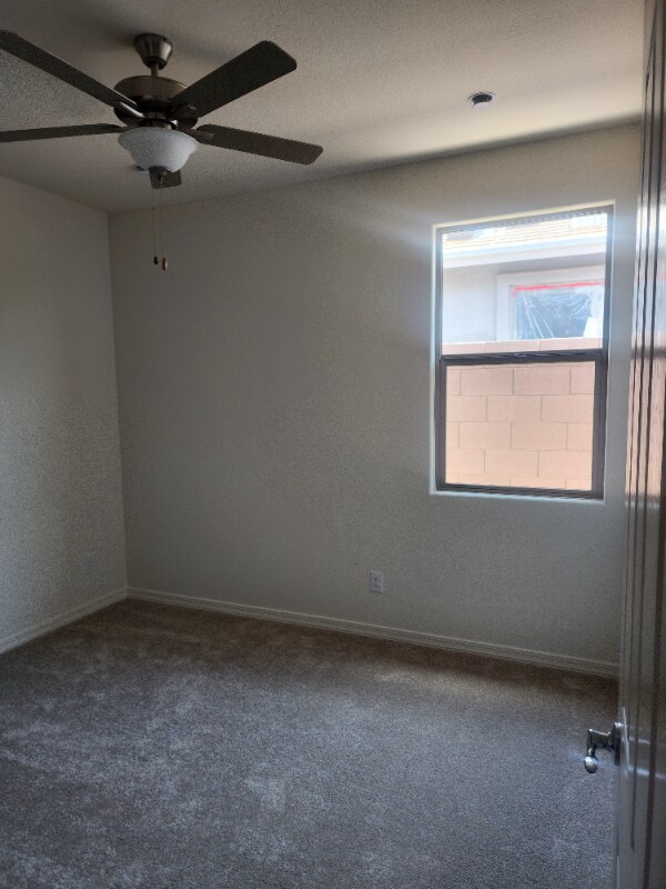 Foto del edificio - 5525 W Mauna Loa Ln