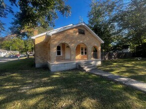 Building Photo - 300 Gardner St