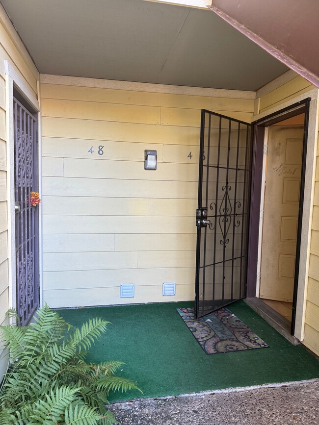 Photo - 9350 Country Creek Dr Apartment