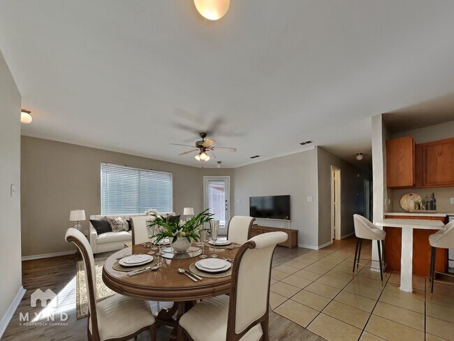 Foto del edificio - 311 N Chicago Ave