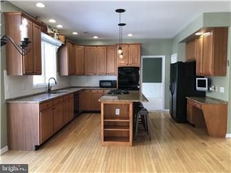 Foto del edificio - 3 Hanson Ln