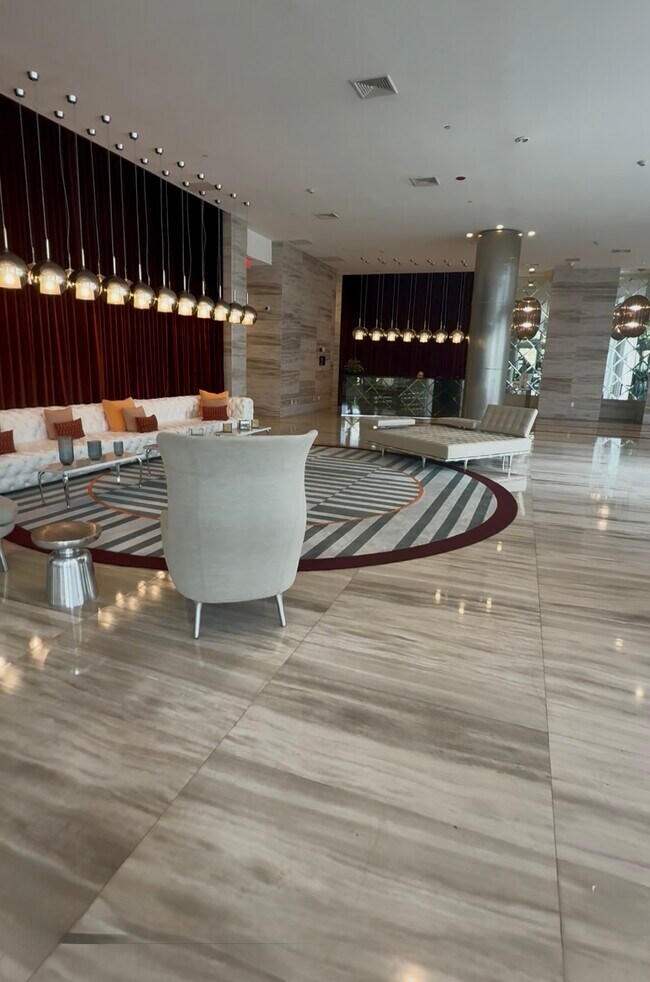 Building Photo - 2000 Metropica Way