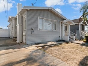 Building Photo - 1556 78th Ave