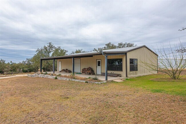 Building Photo - 351 Martin Rd