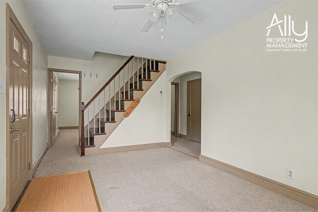 Foto del edificio - 2550 Woodland Dr
