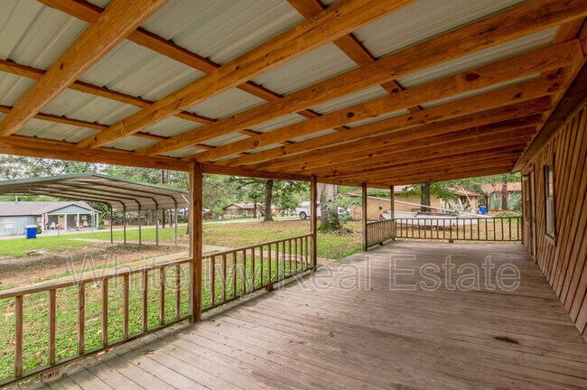 Building Photo - 299 Pine Harbor Dr