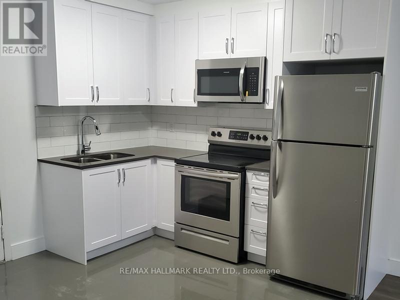 Building Photo - 245 Howland Ave