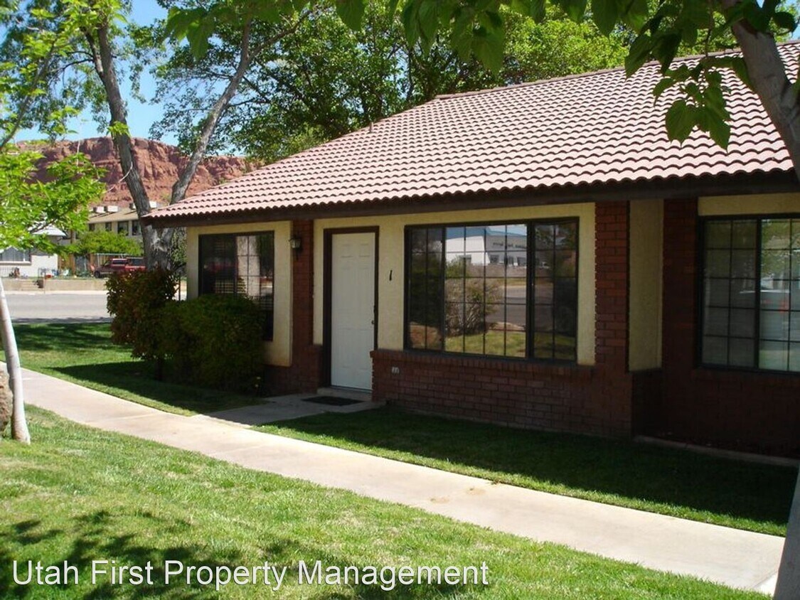 Primary Photo - 2 br, 2 bath House - 280 N 500 W #1