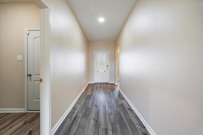 Building Photo - 228 Harvey St