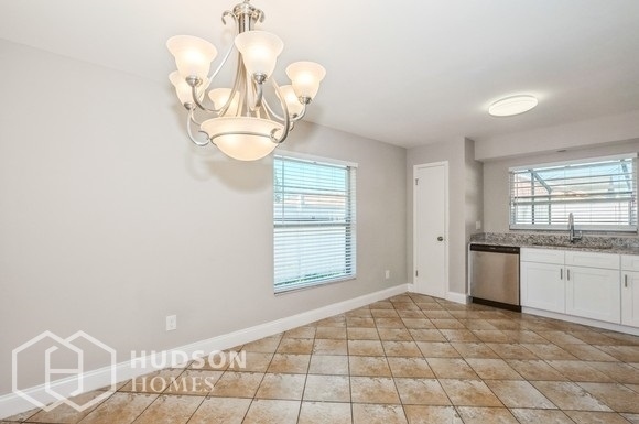 Building Photo - SELF TOUR NOW! - 2747 Sumba Ave, Orlando, ...