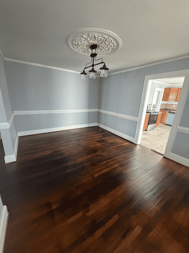 Foto del edificio - 2,000 square feet - Residential or Commercial Use