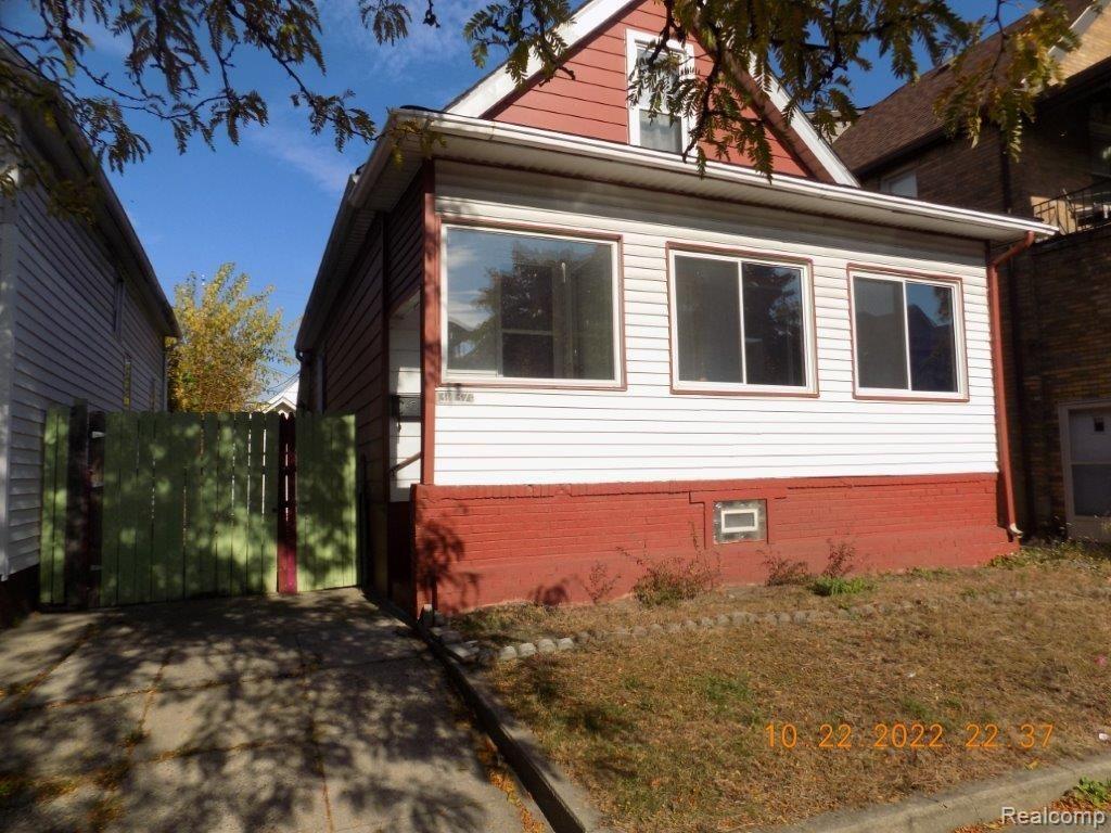 Primary Photo - 3037 Belmont St