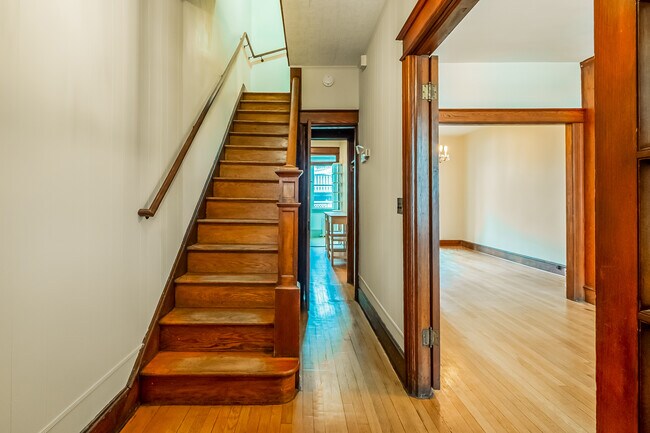 Foto del edificio - 1236 Oates St NE