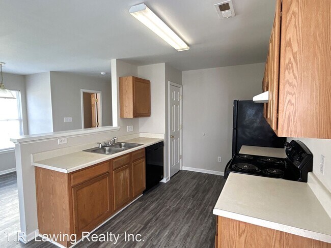 Building Photo - 4 br, 2.5 bath House - 3523 Crestridge Drive