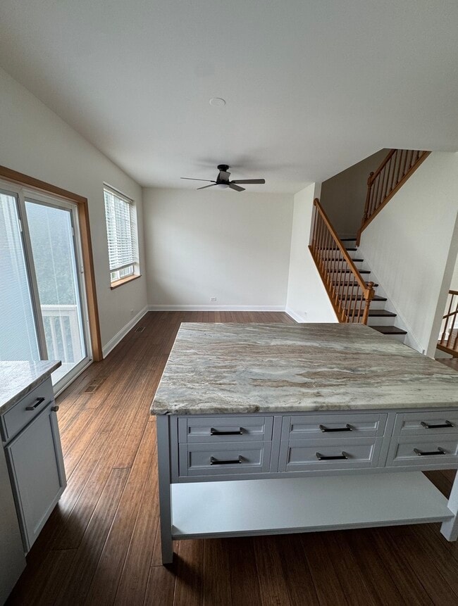 Building Photo - 409 Evergreen Cir