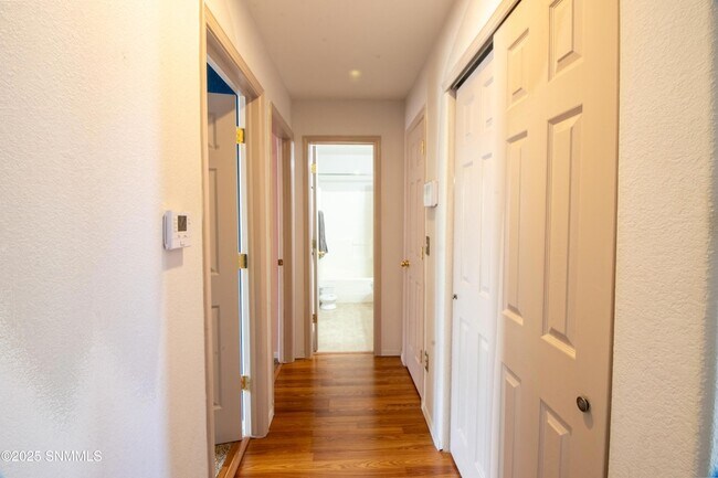 Building Photo - 3913 Pearl Ct