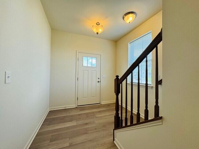 Building Photo - 1208 Hudgins Farm Cir