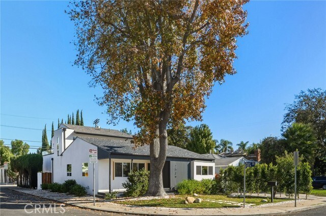Foto del edificio - 2536 Cotner Ave