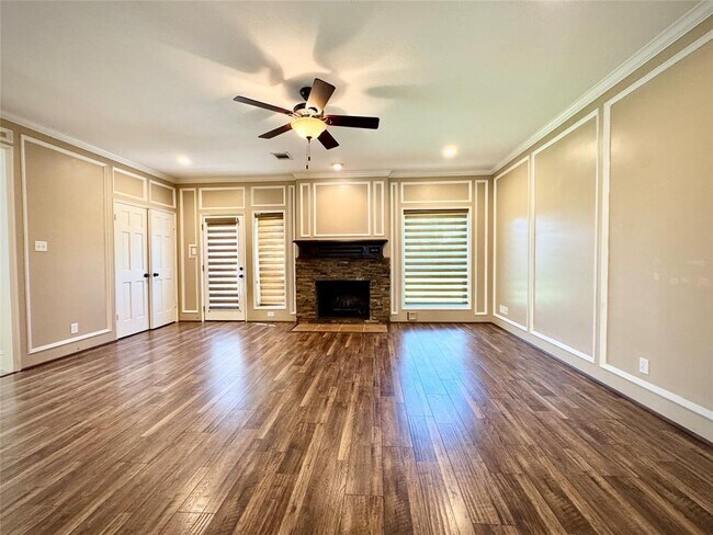 Foto del edificio - 119 Shadow Wood Dr