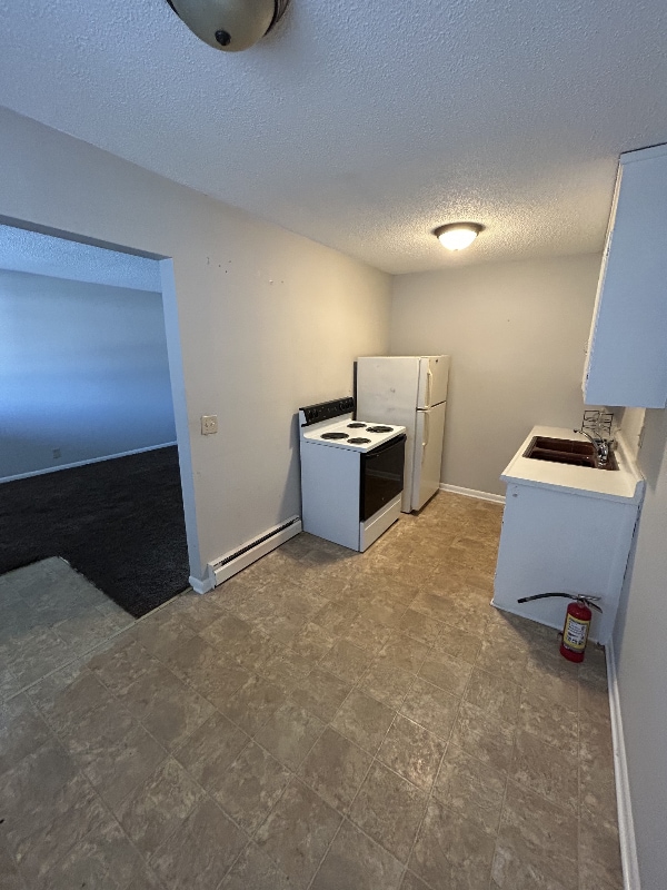 Building Photo - 276 White Bridge Pike