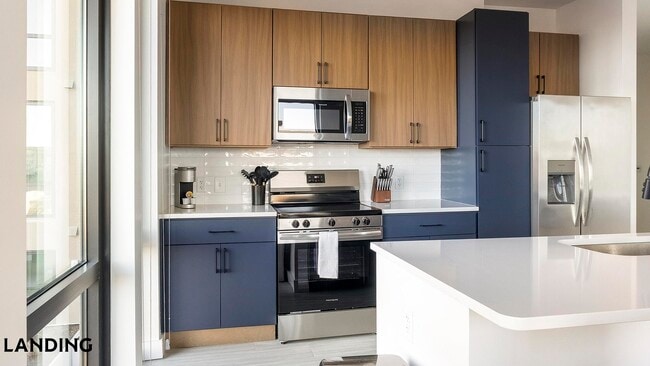 Building Photo - 1007 S Mint St