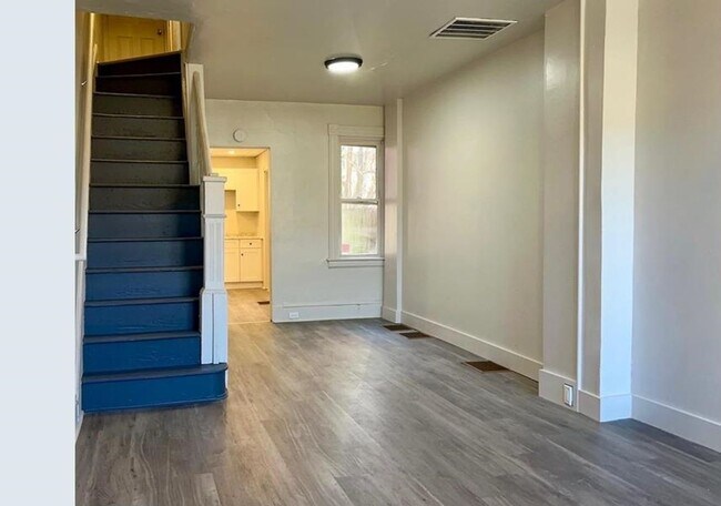 Building Photo - Charming 3 BR / 1 BA in Lancaster City