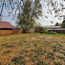 Building Photo - 1120 Linn Way