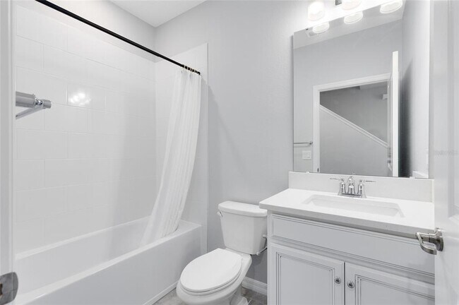 Foto del edificio - 8645 Tavistock Lakes Blvd