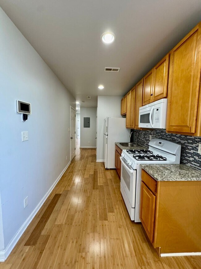 Photo - 1919 N 32nd St Apartment