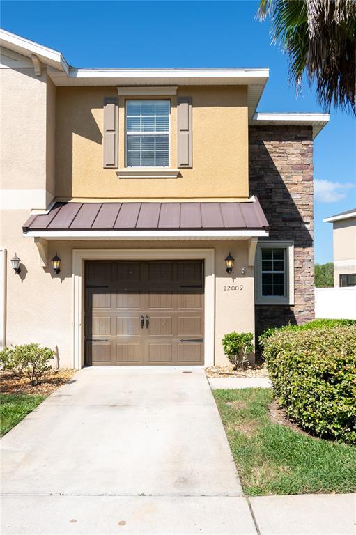 Building Photo - 12009 Greengate Dr