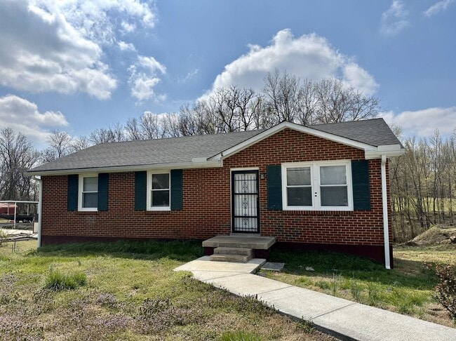 Building Photo - 3 Bedroom Home For Rent Over The River!
