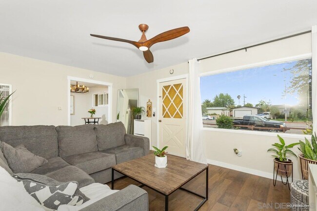 Foto del edificio - 3606 Clairemont Mesa Blvd