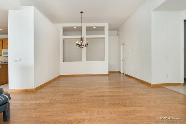 Building Photo - 575 Chesterfield Cir