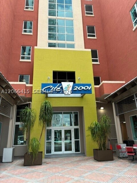 Building Photo - 2001 Biscayne Blvd