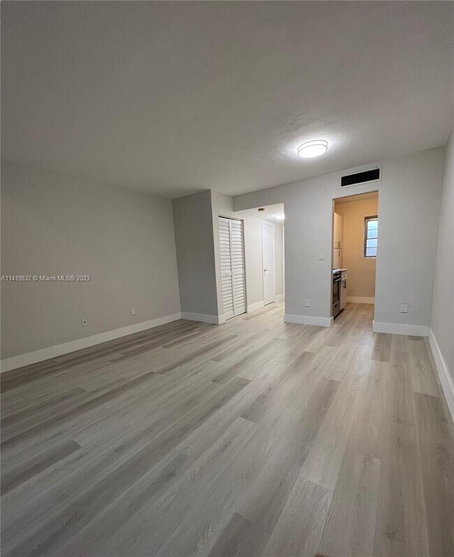 10903 N Kendall Dr Unit 216, Miami, FL 33186 Condo for Rent in Miami