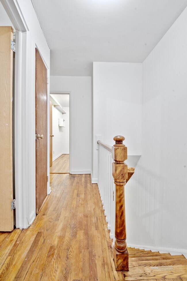 Foto del edificio - 3828A Barnes Ave