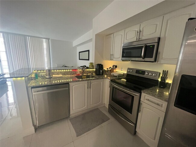 Foto del edificio - 5077 NW 7th St