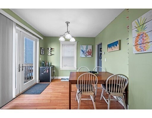 Building Photo - 17 Osgood St