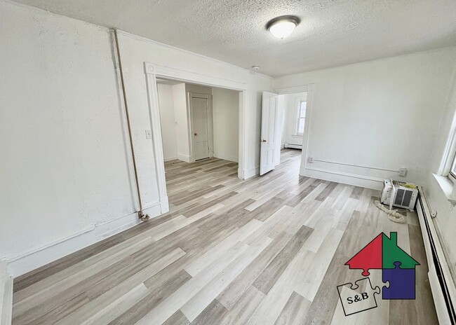 Foto del edificio - 94 Malletts Bay Ave