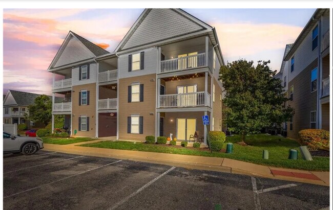 Foto del edificio - 9740 Bexley Station Dr