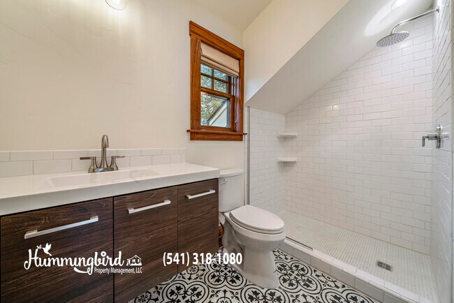 Foto del edificio - 506 NW Delaware Ave