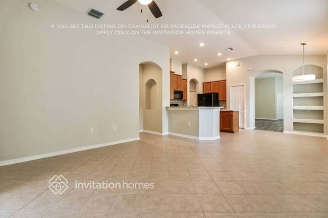 Building Photo - 1141 Nashville Dr
